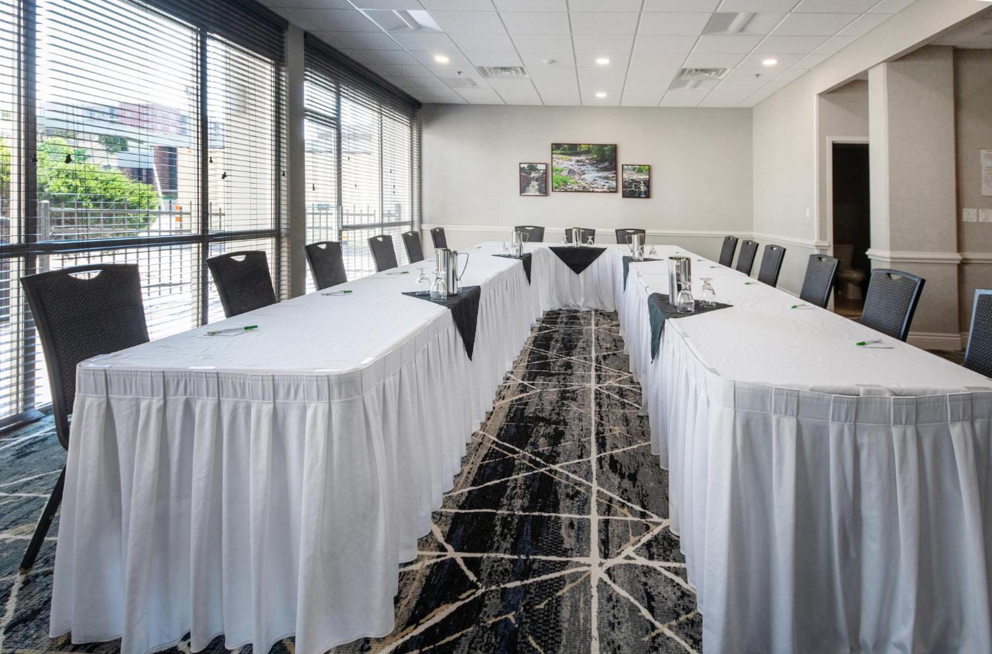 Holiday Inn Sioux Falls-City Center By Ihg Buitenkant foto